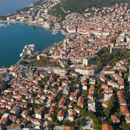 Center Of Tonya Апартаменты Сплит